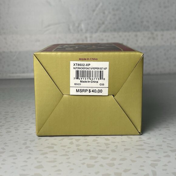 Spode Christmas Tree Nutcracker Salt & Pepper Shakers New - Picture 6 of 7